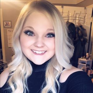 Meet your Posher, Casey